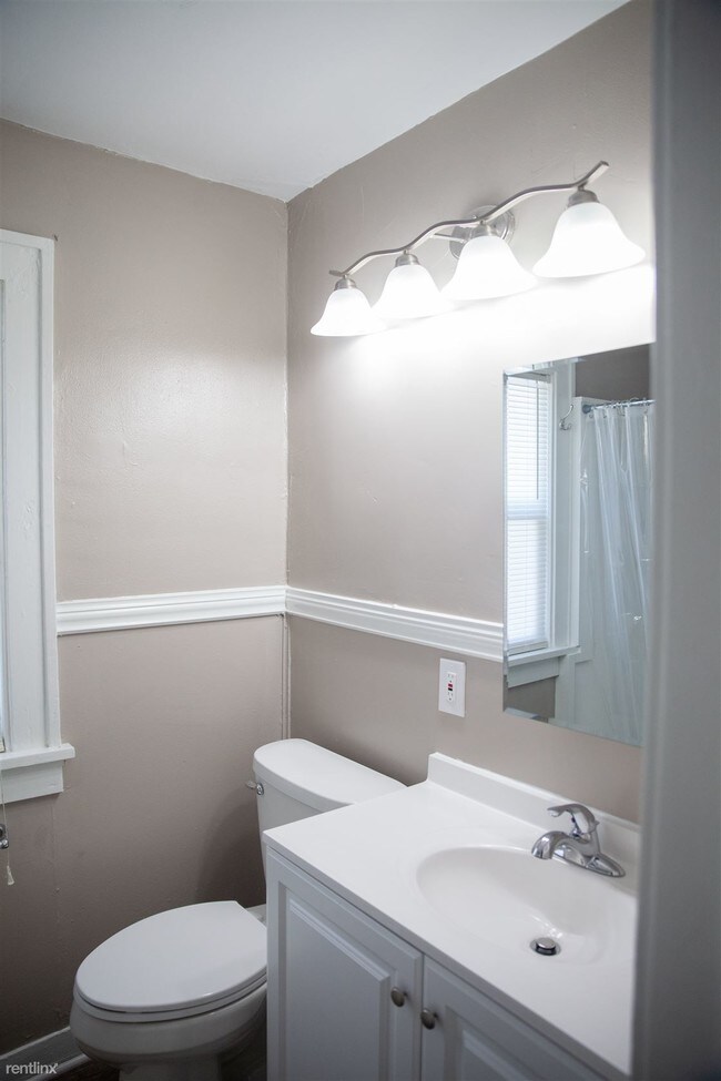 Building Photo - 3 br, 1.5 bath House - 735 Watkins St SE
