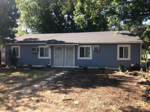 Building Photo - 5128 Robertson Ave