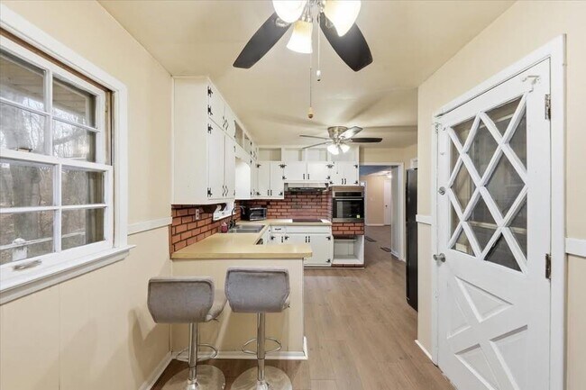 Foto del edificio - 8435 Campbellton Fairburn Rd