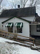 Building Photo - 595 Castle Ave