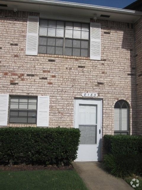 Building Photo - 8183 NW 23rd St