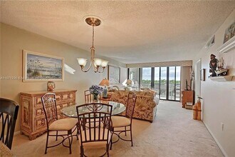 Building Photo - 9940 S Ocean Dr