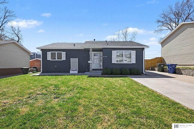 Photo - 8109 Valley Rd House