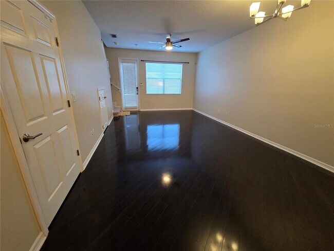 Foto del edificio - 14239 Avenue of the Groves