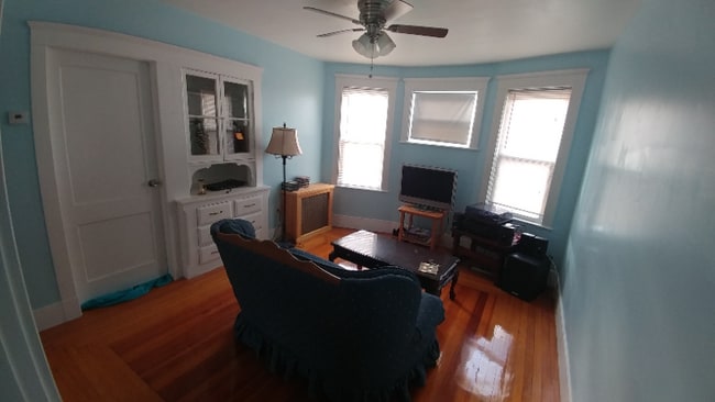 Building Photo - 44 Woodbine St