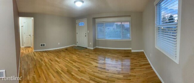 Foto del edificio - 2 br, 1 bath House - 1021 S Meyers St