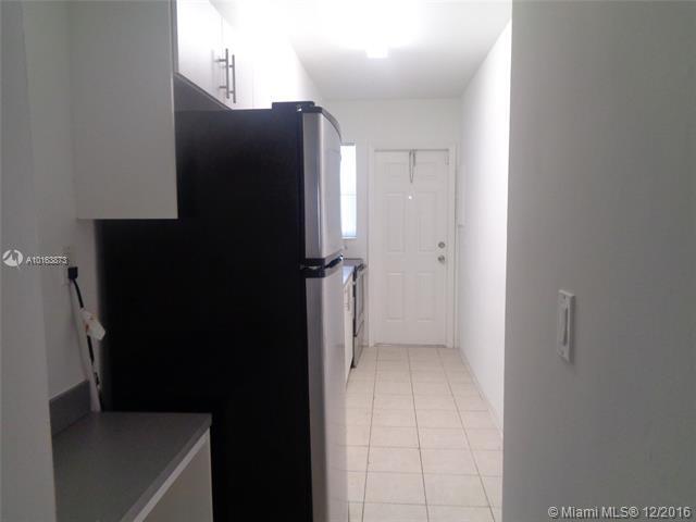 Foto del edificio - 1451 NE 170th St