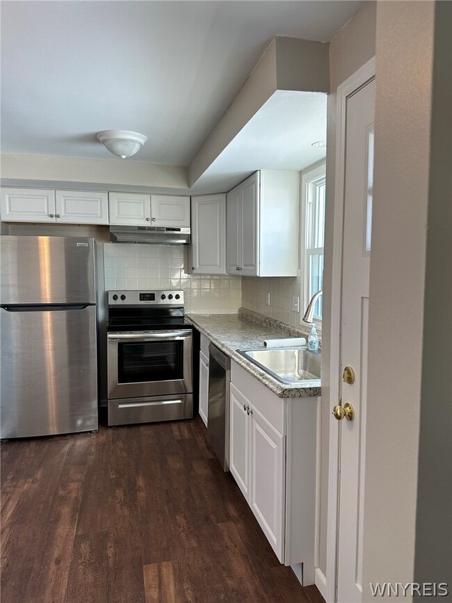Building Photo - 263 Kaymar Dr