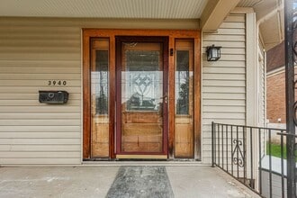 Building Photo - 3940 Delmar Ave