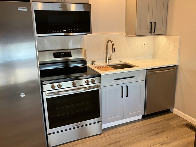 Foto del edificio - 4120 Stuart Cir