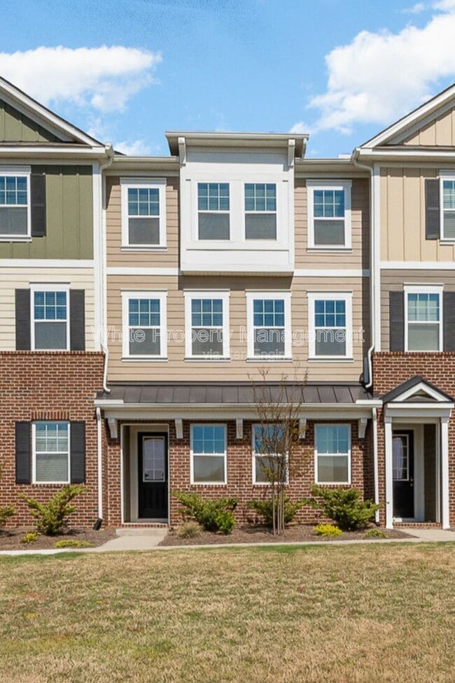 Building Photo - 114 Marron Dr