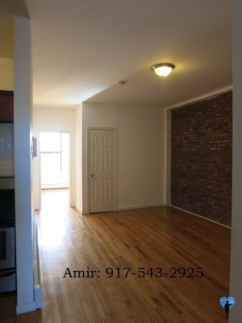 Foto principal - 334 Marcus Garvey Blvd