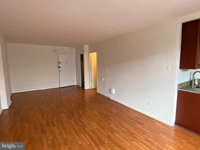 Foto del edificio - 940 25th St NW