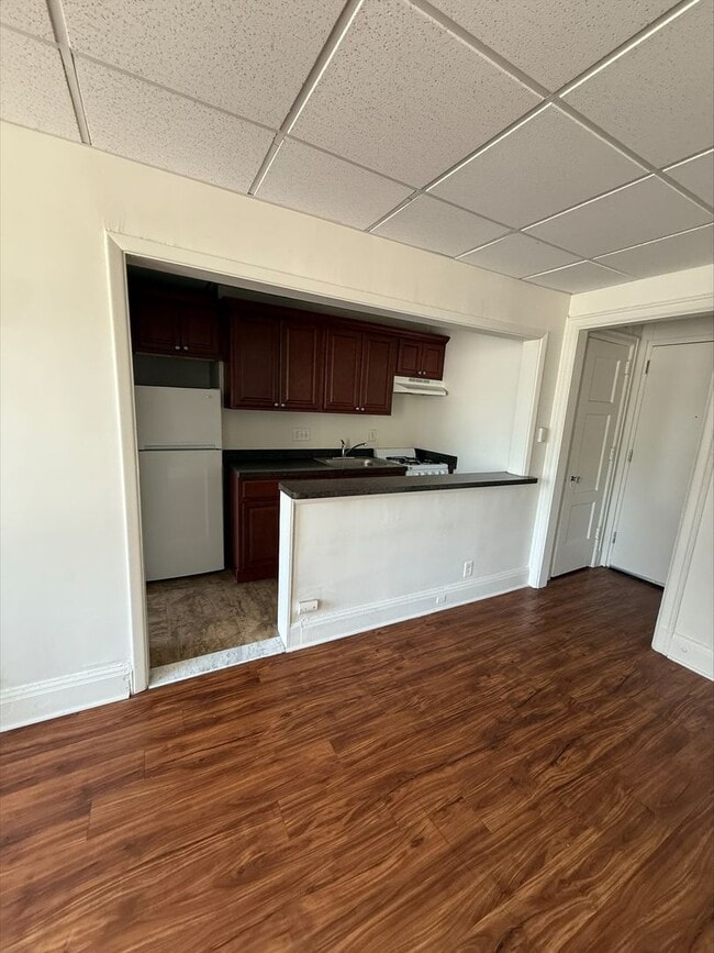 Interior Photo - 111 On East