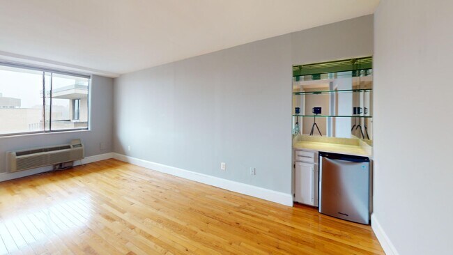 Foto del edificio - Dupont Circle One Bedroom W/Roof Top Pool,...