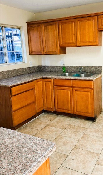 Foto del edificio - 12331 Alpine Ave