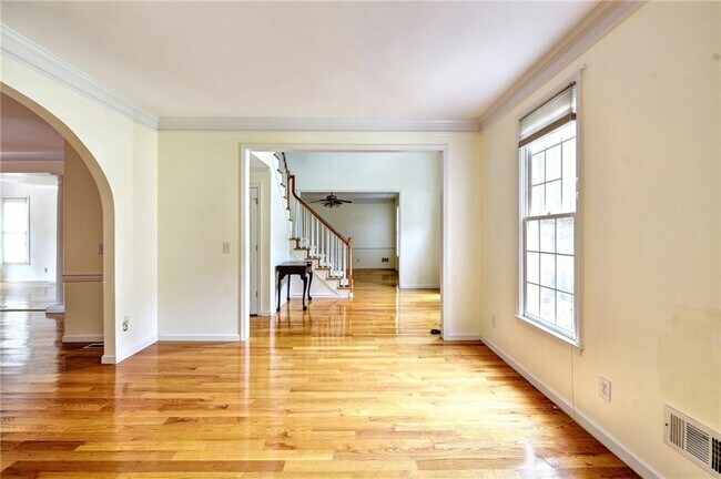 Foto del edificio - 2035 Putnam Point SW