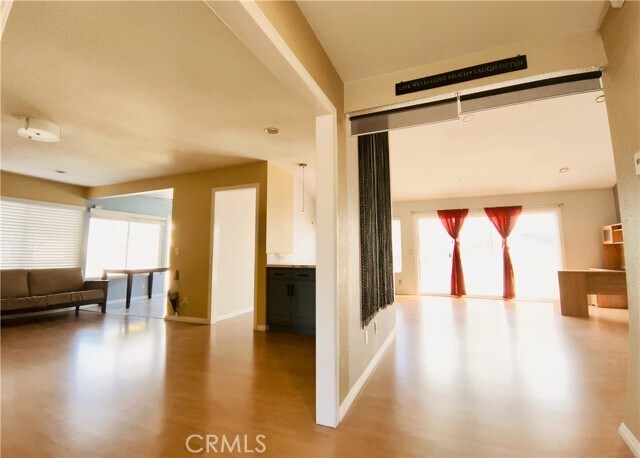 Foto del edificio - 1407 Paseo Olivos