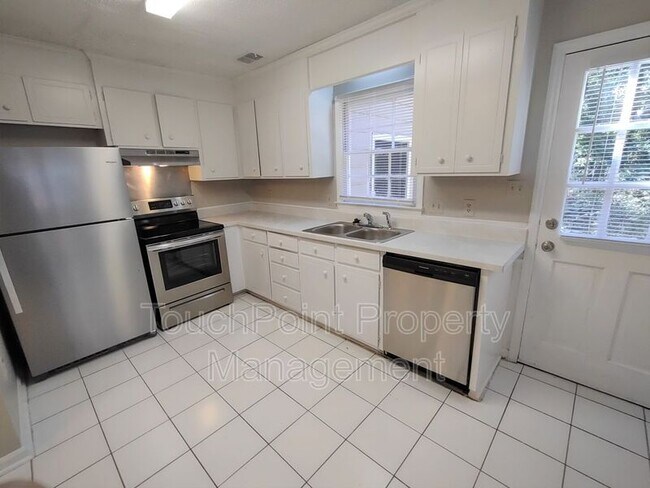 Building Photo - 5948 Deveron Dr