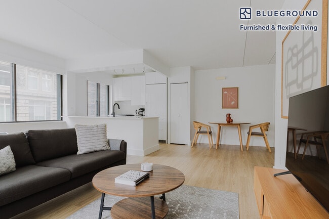 Building Photo - 160 West 24 Street-SI FL3-ID1652