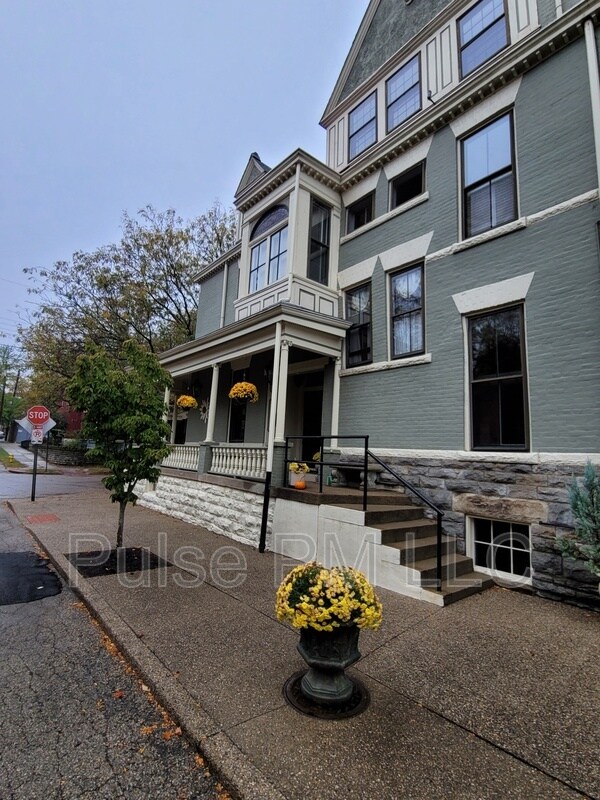 Foto del edificio - 530 Garrard St