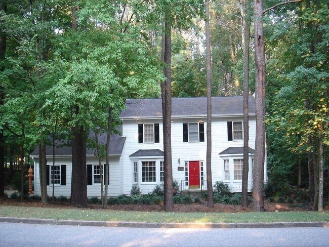 Foto del edificio - 170 Arrowood Ln