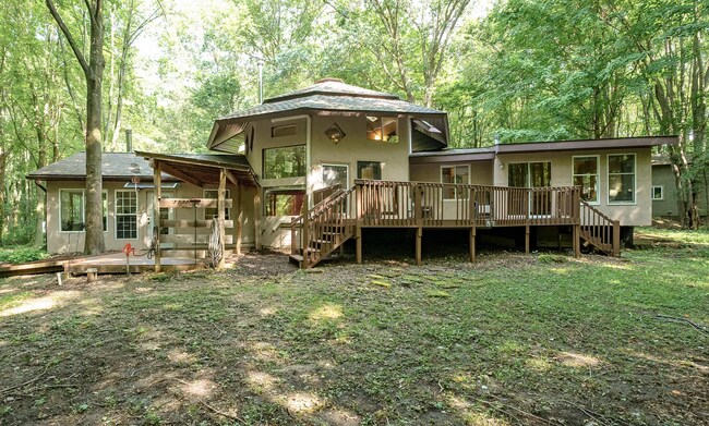 Foto del edificio - 5884 E P Ave