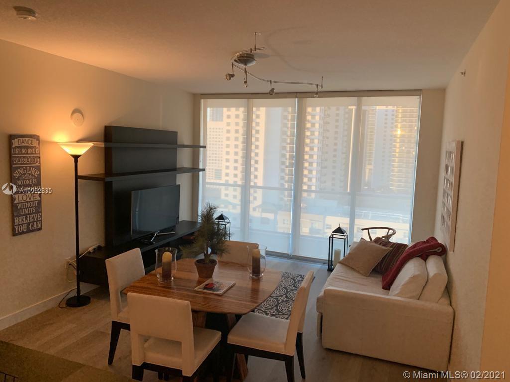 Foto principal - 1111 SW 1st Ave
