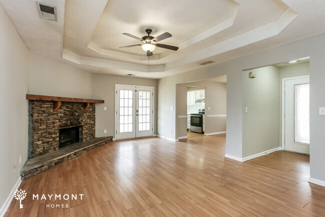 Foto del edificio - 135 Branchwood Dr