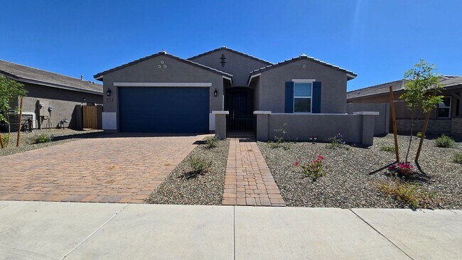 Foto del edificio - Brand new home! Popular location in Goodyear!