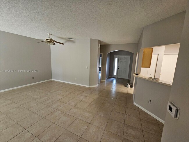 Foto del edificio - 1275 SW 48th Terrace