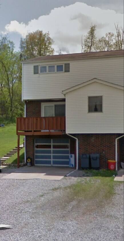 Primary Photo - 127 Veronica Dr