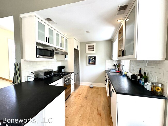 Building Photo - 1 br, 1 bath House - 117 Ashley Avenue Apt D