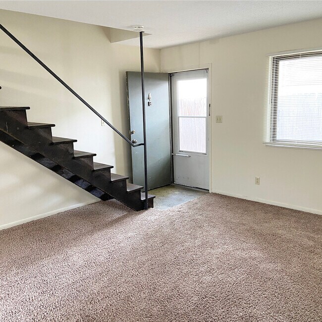 Building Photo - 1011 Vattier St