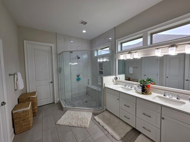 Foto del edificio - 82120 Standing Oak Dr