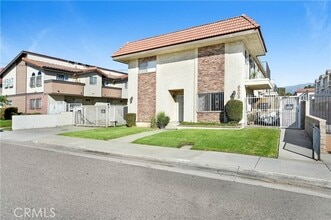 Building Photo - 8903 Glendon Wy