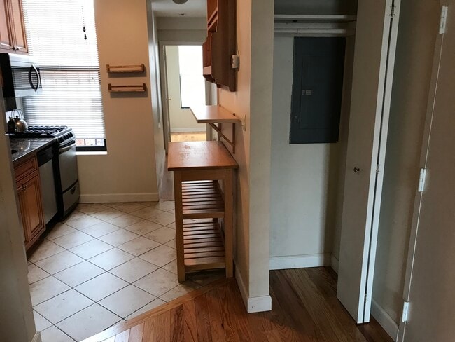 Coat closet leading into kitchen - 514 M St NW
