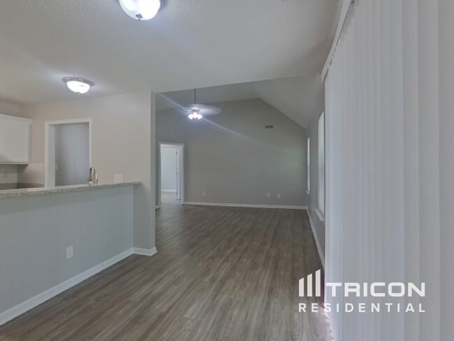 Building Photo - 8550 Alicia Brittany Ln