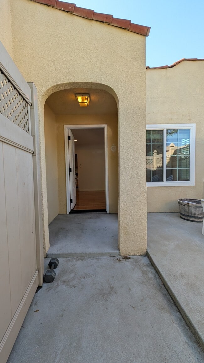 Foto del edificio - 1203 N Kenilworth Ave