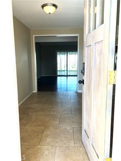 Foto del edificio - 42650 San Julian Pl