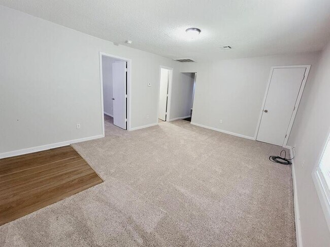 Building Photo - 1601 S Martinson Ave