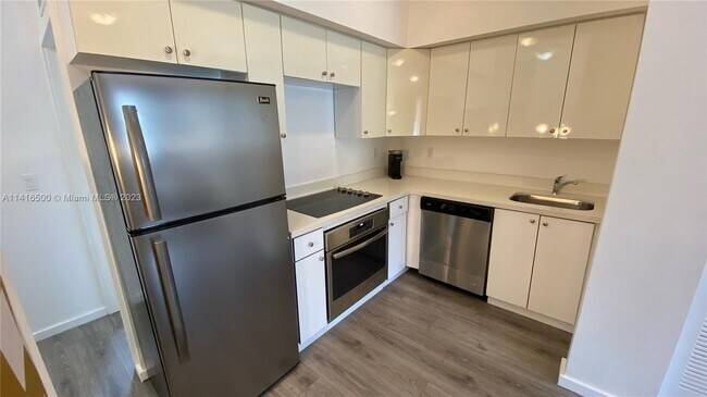 Foto del edificio - 810 7th St