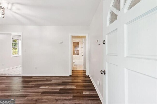 Foto del edificio - 1338 Graymont Dr SW