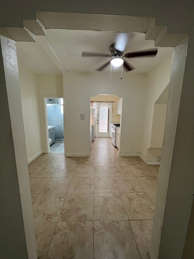 Foto del edificio - 1141 Meridian Ave