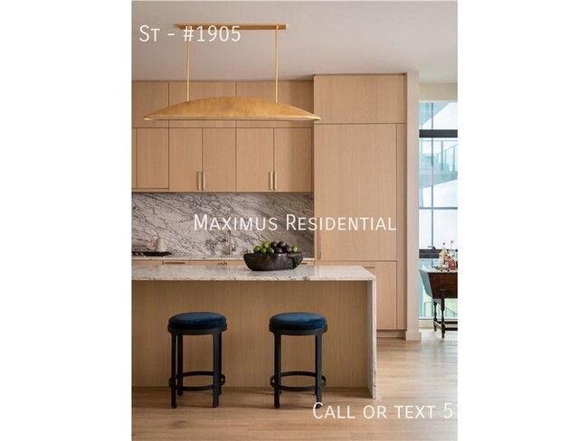 Building Photo - Live the Proper Lifestyle, Luxurious Downt...