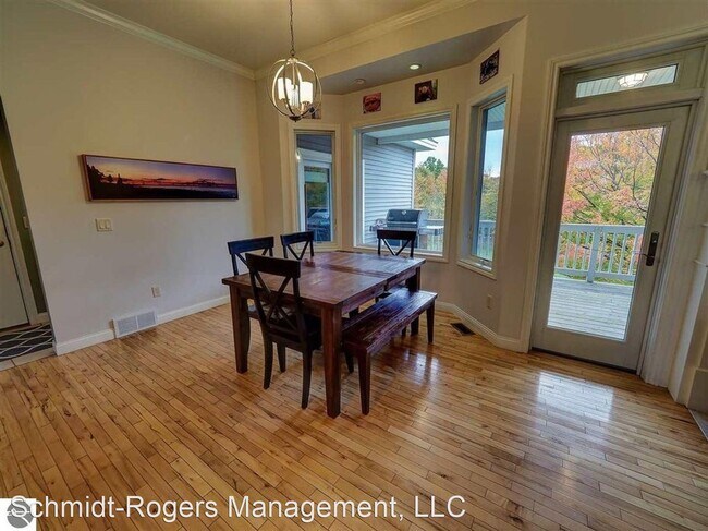 Foto del edificio - 4 br, 3.5 bath House - 3884 Smokey Ridge Road