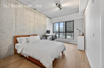 Interior Photo - The Prince W