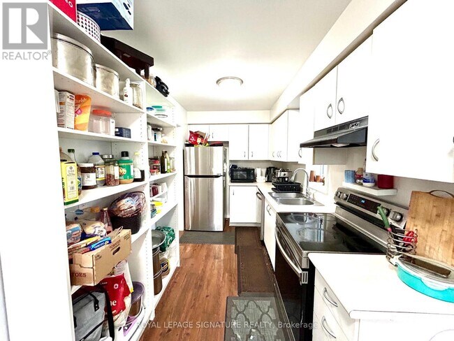 Building Photo - 5958 Greensboro Dr