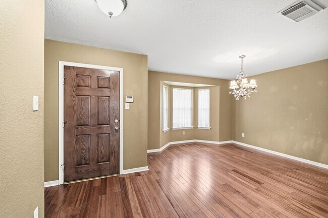 Foto del edificio - 2010 Hanover Springs Ln