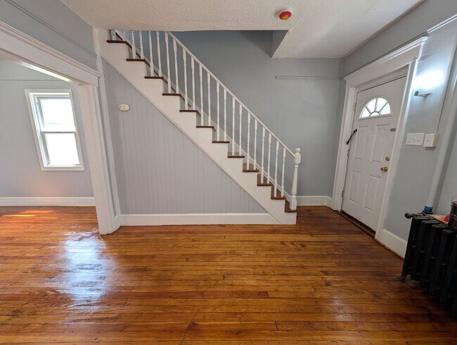 Building Photo - 1409 Mattison Ave